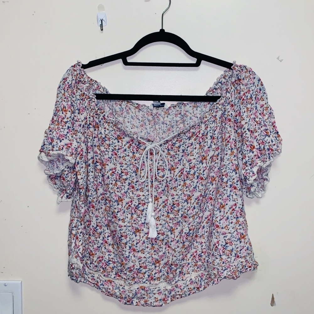 American Eagle Floral Top